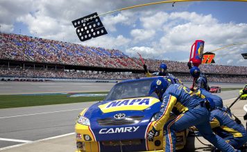 Rory Mcilroy just 4-putted for the second time in two days