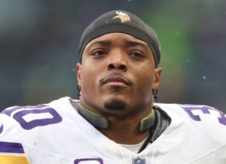 NFL Hits Vikings Legend With Random Drug Test Just 24 Hours After Retirement