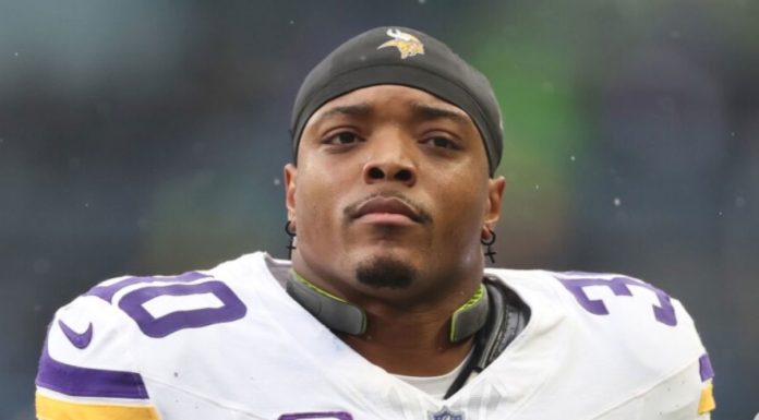 NFL Hits Vikings Legend With Random Drug Test Just 24 Hours After Retirement