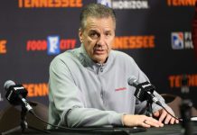 “Hire John Calipari”: Ex-NCAA Coach Offers New Job Opportunity for Arkansas Coach Amid March Madness Exit