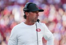 Retired Lions Legend Says He’d Love to Play for Kyle Shanahan, Points to Christian McCaffrey’s Growth