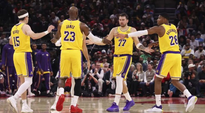 “Get Well Soon”: Lakers Fans React to Sad Announcement Ahead of Home Stretch