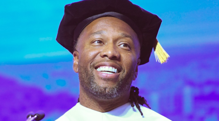 Cardinals Legend Larry Fitzgerald Announces Son’s Commitment to 11-Time National Champion