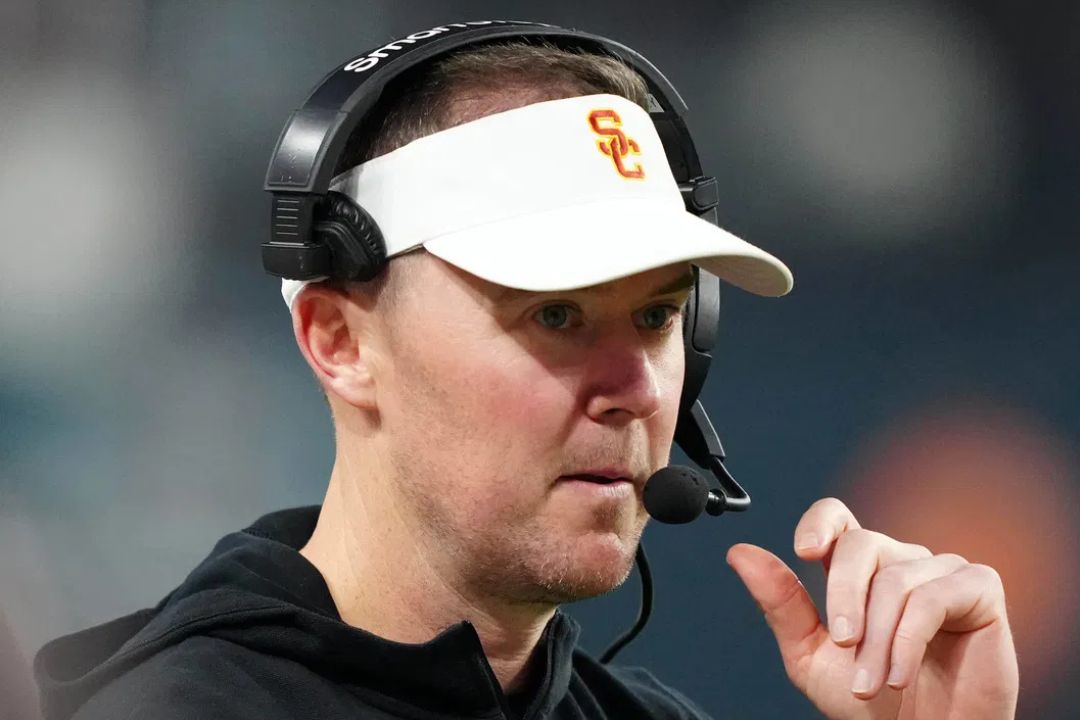 USC Trojans head coach Lincoln Riley