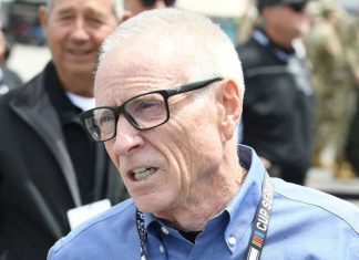 “Scared the Sh*t Out of Me”: Mark Martin Handed a Dose of Reality After Years of NASCAR Drivers’ Criticism