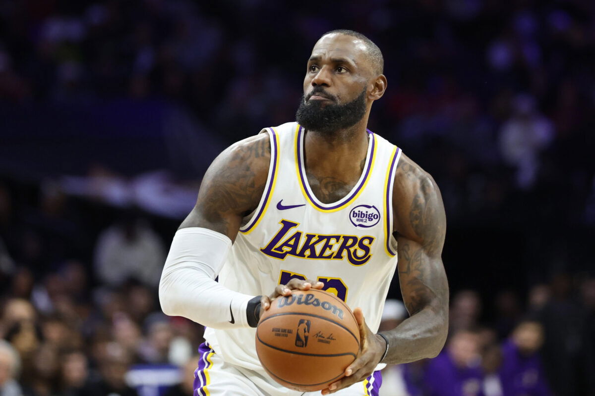 lebron james lakers vs 76ers
