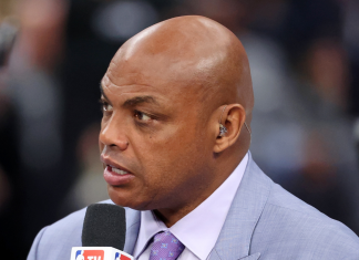 “You Understand English”: Charles Barkley Lashes Out At Fan for Disobeying Clear Instruction