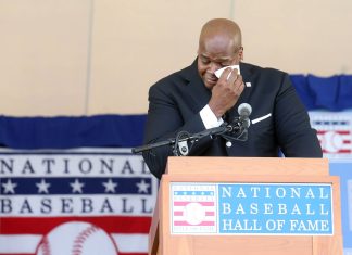 White Sox Legend Sues Own Team, Nike & Baseball HOF Over Intellectual Property Breach