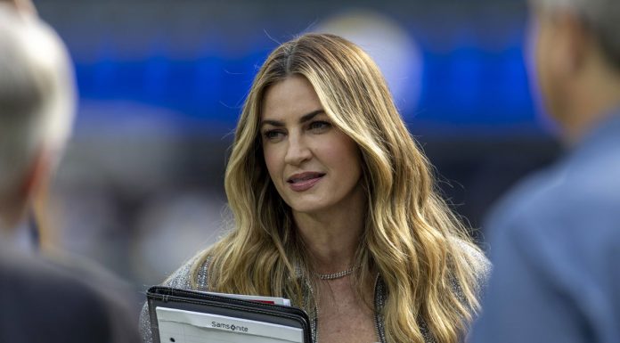 FOX’s Erin Andrews Reveals ‘Stupid’ Decision She Was Forced to Make During Bad Date