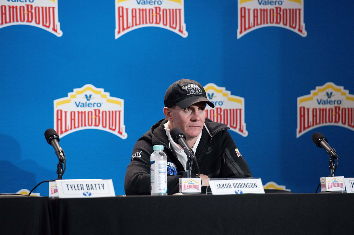 December 26, 2024: BYU Defensive Coordinator Jay Hill pre-game Media press conference, PK, Pressekonferenz at the NCAA, College League, USA Valero Alamo Bowl against Colorado at the Alamodome. San Antonio, Texas. /CSM San Antonio United States of America - ZUMAc04_ 20241226_faf_c04_014 Copyright: xMarioxCantux