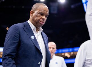 “Orchestrated Resignation”: NCAA Insider Uncovers Clues Around UNC’s $5.3M Hubert Davis Decision