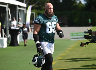 Lane Johnson Explains Why Eagles’ Run Game Struggled After Confirming Decision to Return