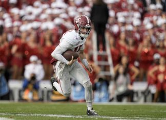 Hall of Fame QB Defends Dan Orlovsky After ESPN Analyst’s Wild Ty Simpson Take