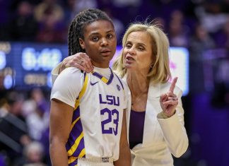 Kim Mulkey Erupts at Officials After Controversial MiLaysia Fulwiley Decision vs Texas Tech