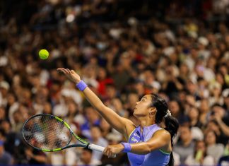 WATCH: Alex Eala Takes the Court Amid Tough Conditions in Miami