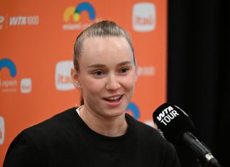 Elena Rybakina’s Daring Fan Pulls Off Risky Move for Souvenir at Miami Open