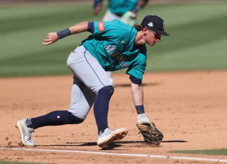 Mariners Sign 20-YO For $95M Deal, Leave MLB World Furious