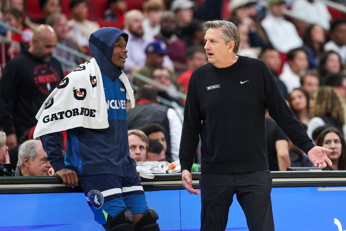 Chris Finch, Anthony Edwards