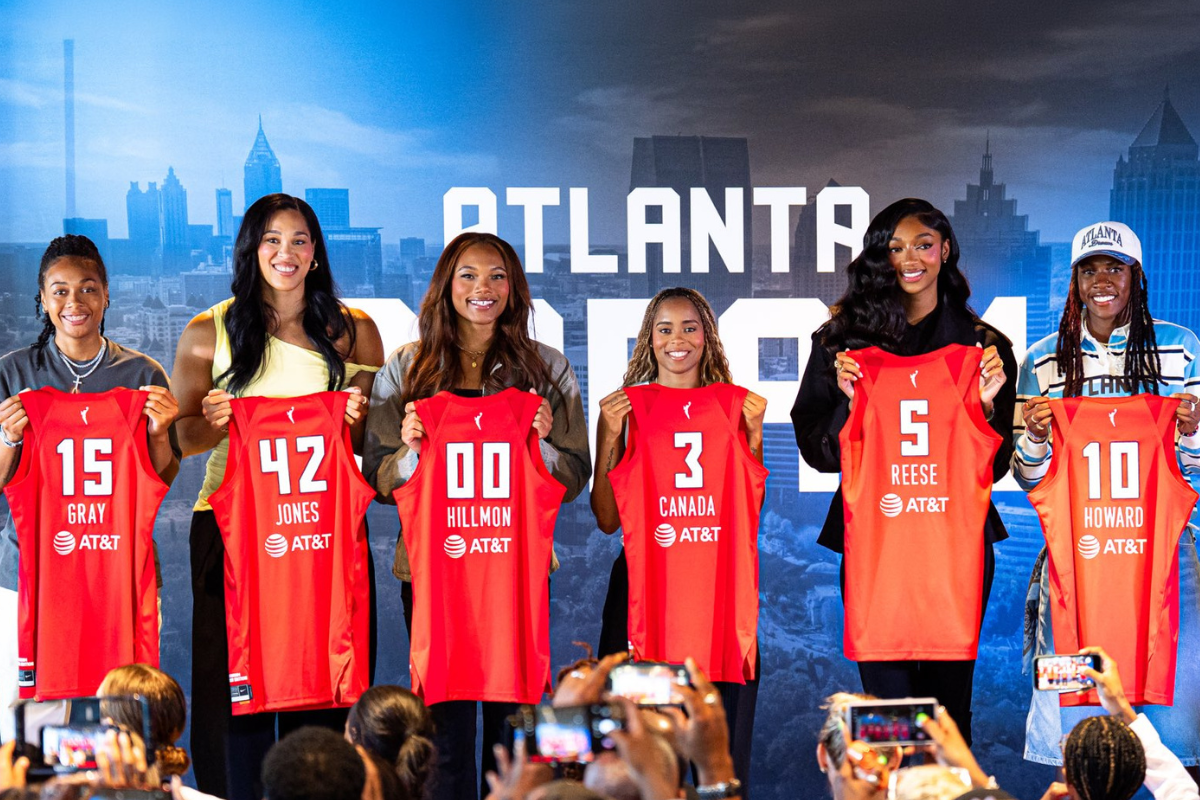 Angel Reese with her Atlanta Dream squad