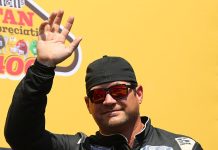 Fans Issue New Demand for NASCAR Team to Hire the Infamous “Next Jeff Gordon”