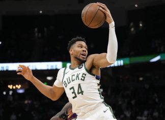 Giannis Antetokounmpo Makes Feelings Clear on LA Amid Lakers Trade Buzz