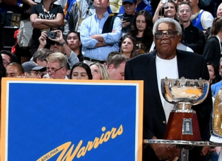 Warriors Honor Passing of Historic NBA Star With Moment of Silence Before Lakers Game