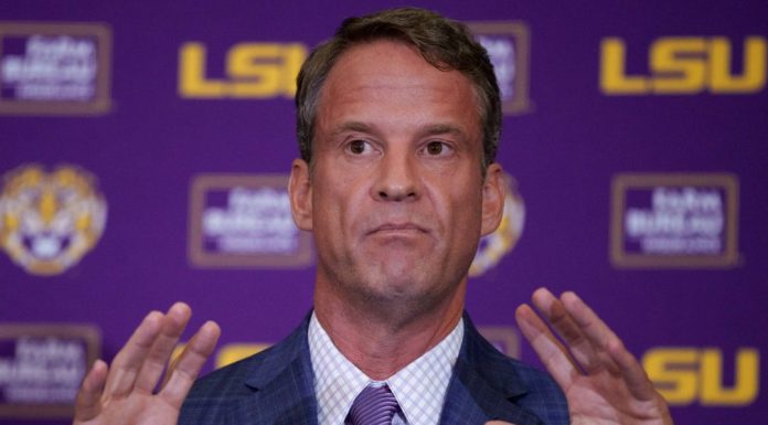 Lane Kiffin Forced to Take Action After Multiple ‘Fights’ Break Out at LSU Camp