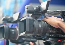 “Sending Thoughts & Prayers”: NASCAR Announcer Forced to Leave Broadcast Booth Over Family Emergency