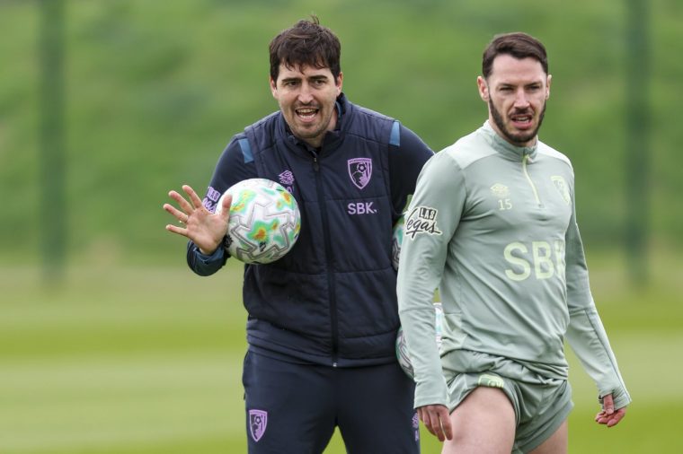 WIMBORNE MINSTER, ENGLAND - APRIL 01: Head Coach Andoni Iraola with Adam Smith of Bournemouth during a training session at Canford Performance Centre on April 01, 2026 in Wimborne Minster, England. (Photo by Robin Jones - AFC Bournemouth/AFC Bournemouth via Getty Images)
