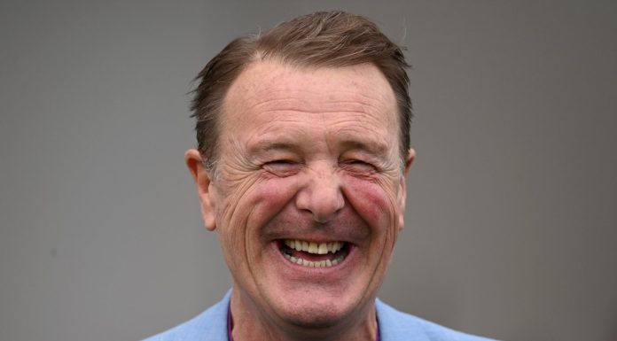Phil Tufnell: The day I met the Dalai Lama in an Irish pub