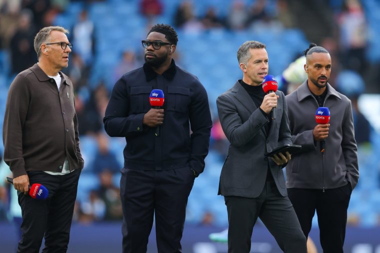 MANCHESTER, ENGLAND - SEPTEMBER 22: Sky Sports pundits Micah Richards, Paul Merson, David Jones, Theo Walcott and Roy Keane during the Premier League match between Manchester City FC and Arsenal FC at Etihad Stadium on September 22, 2024 in Manchester, England. (Photo by James Gill - Danehouse/Getty Images)