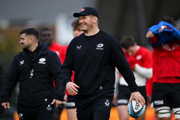 LONDON, ENGLAND - NOVEMBER 16: Owen Farrell of Saracens prior to the PREM Rugby Cup match between Harlequins and Saracens at The Stoop on November 16, 2025 in London, England. (Photo by Patrick Khachfe/Getty Images)