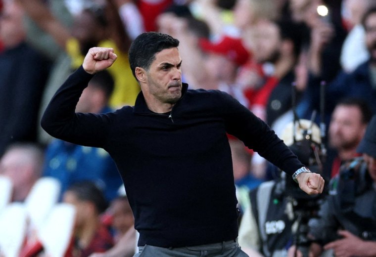 Soccer Football - Premier League - Arsenal v Newcastle United - Emirates Stadium, London, Britain - April 25, 2026 Arsenal manager Mikel Arteta celebrates after the match Action Images via Reuters/John Sibley EDITORIAL USE ONLY. NO USE WITH UNAUTHORIZED AUDIO, VIDEO, DATA, FIXTURE LISTS, CLUB/LEAGUE LOGOS OR 'LIVE' SERVICES. ONLINE IN-MATCH USE LIMITED TO 120 IMAGES, NO VIDEO EMULATION. NO USE IN BETTING, GAMES OR SINGLE CLUB/LEAGUE/PLAYER PUBLICATIONS. PLEASE CONTACT YOUR ACCOUNT REPRESENTATIVE FOR FURTHER DETAILS.. TPX IMAGES OF THE DAY