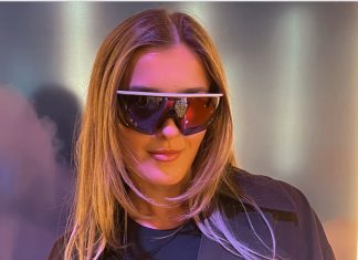 Buccaneers QB’s Fiancée Turns Heads With Bold Outfit Choice