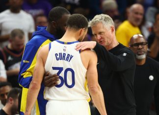 “Class Act”: NBA Legend Chokes Up on Camera Over Steve Kerr’s Courtside Moment With Warriors Stars