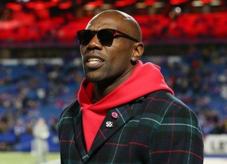 “LeBron Doesn’t Care”: NFL Legend Terrell Owens Claps Back at LeBron James Over Disrespecting Memphis