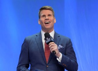 NFL Decides Scott Hanson’s Fate After ESPN’s $3 Billion Takeover