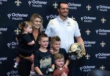 Congratulations Pour In as Derek Carr and Wife Heather Announce Personal News