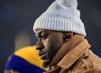 “COWARDLY”: Robert Griffin III Blasts Anonymous Source Over Jalen Hurts Criticism in Eagles’ Struggles