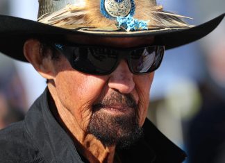 Fans Remain Unsold Over Richard Petty’s Biopic as King’s Legacy Denied of Dale Earnhardt Tribute
