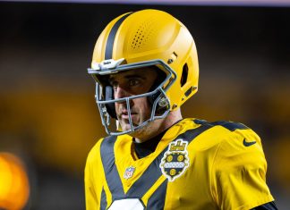 Disappointing Update on Aaron Rodgers’ Pending Steelers Decision as Head Coach Addresses Will Howard