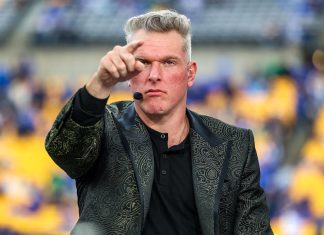 Pat McAfee Slams Anonymous Sources for Blaming Jalen Hurts in Eagles’ Offensive Struggles