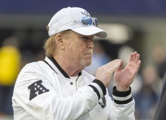 “No Magic Bullet”: Raiders Owner Mark Davis Extremely Cautious About Fernando Mendoza