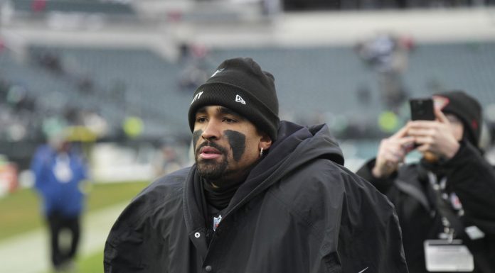 Eagles GM Gives Honest Assessment of QB Room Amid Ongoing Jalen Hurts Criticism