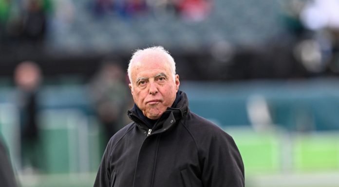 Jeffrey Lurie Announces Concerning Update on Eagles’ Future in Philadelphia Amid Stadium Search