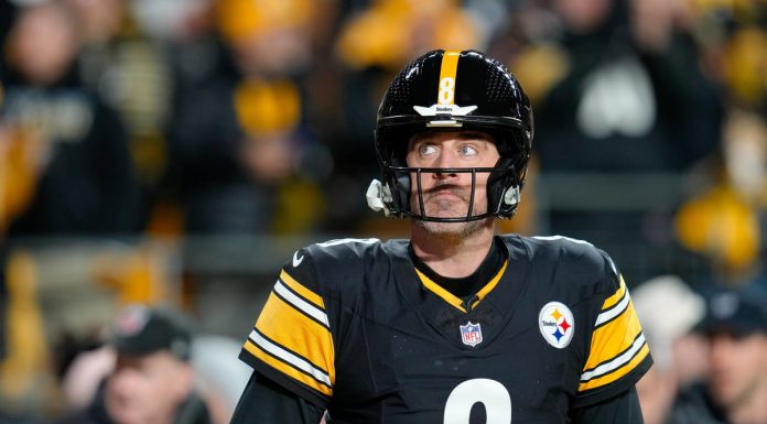 Steelers Stance on Aaron Rodgers Reportedly Revealed After Art Rooney Confirms QB Plans