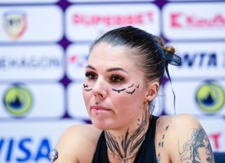 Ukrainian Pro Declines Handshake Despite Rival’s Nationality Switch From Russia