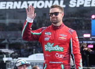 NASCAR Fans Ruthlessly Blast Ricky Stenhouse Jr.’s Desperate Bristol Defense