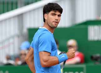 Carlos Alcaraz Admits to ‘Throwing’ Rackets and Battling “Negative Thoughts” in an Honest Confession