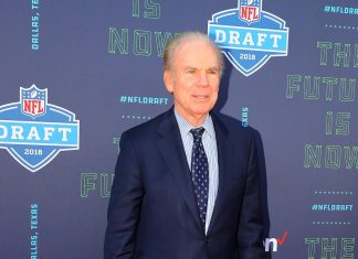 Congratulations Pour In For Roger Staubach as US Naval Academy Pays Tribute to Cowboys Legend
